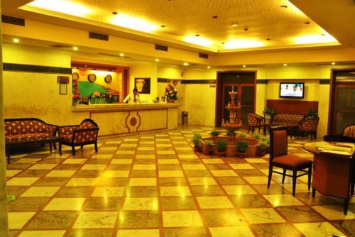 Grand Continental Hotel Prayagraj Bagian luar foto