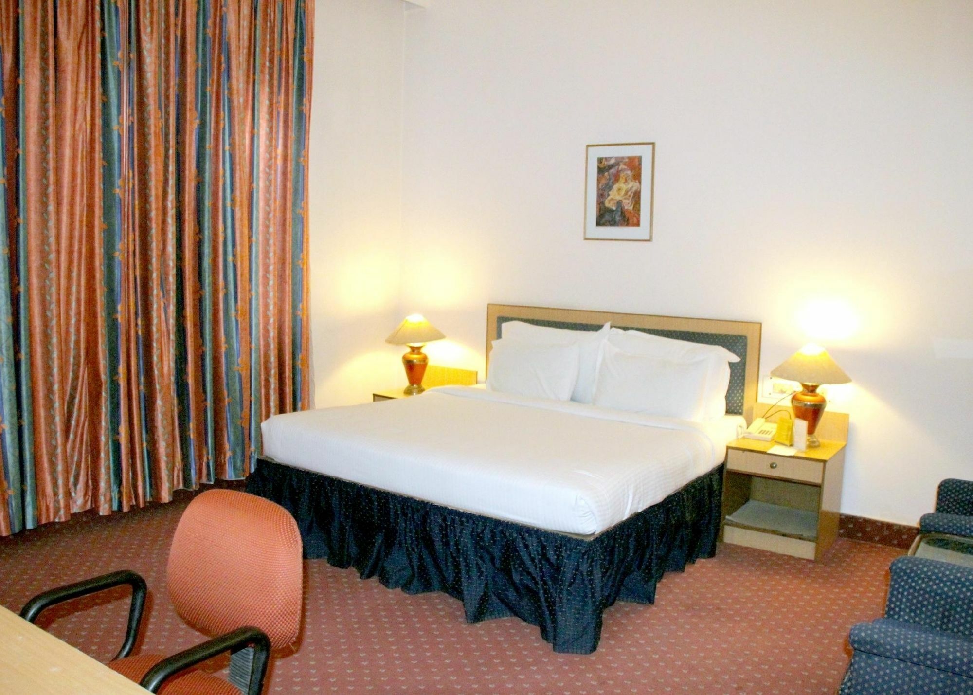 Grand Continental Hotel Prayagraj Bagian luar foto